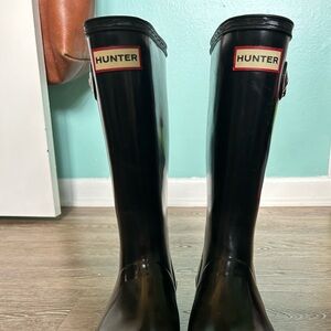 Black Hunter Boots (kids size 3.5)